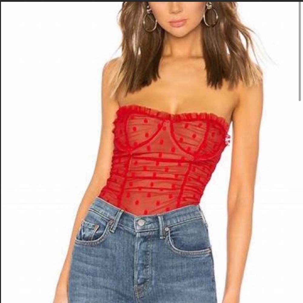 Wyn bodysuit in red